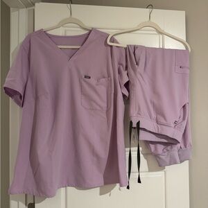 3X Figs Lavender Women's Scrub Set